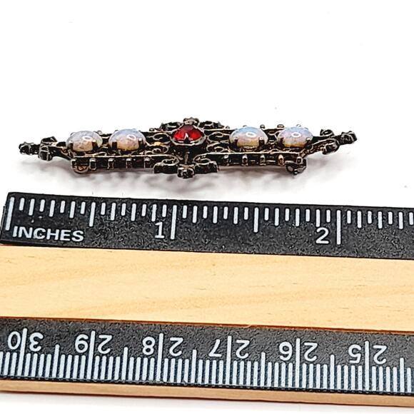 Vintage Sarah Coventry Pin, Victorian Style Brooch, Dragon's Breath Cabs, Silver - Picture 10 of 11